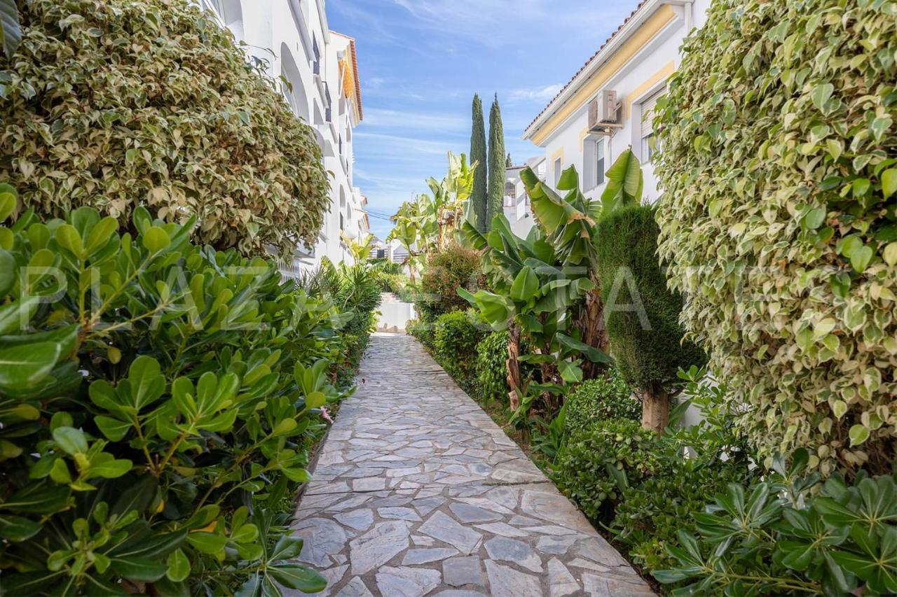 Bonito Piso A 300M De La Playa Nerja Apartment Exterior photo